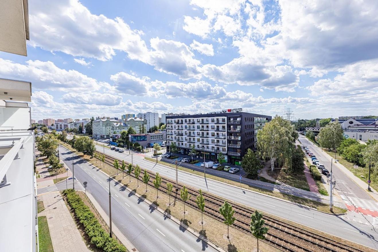 Fajny Apartament Z Parkingiem, Obok Metra. Warsaw Exterior photo