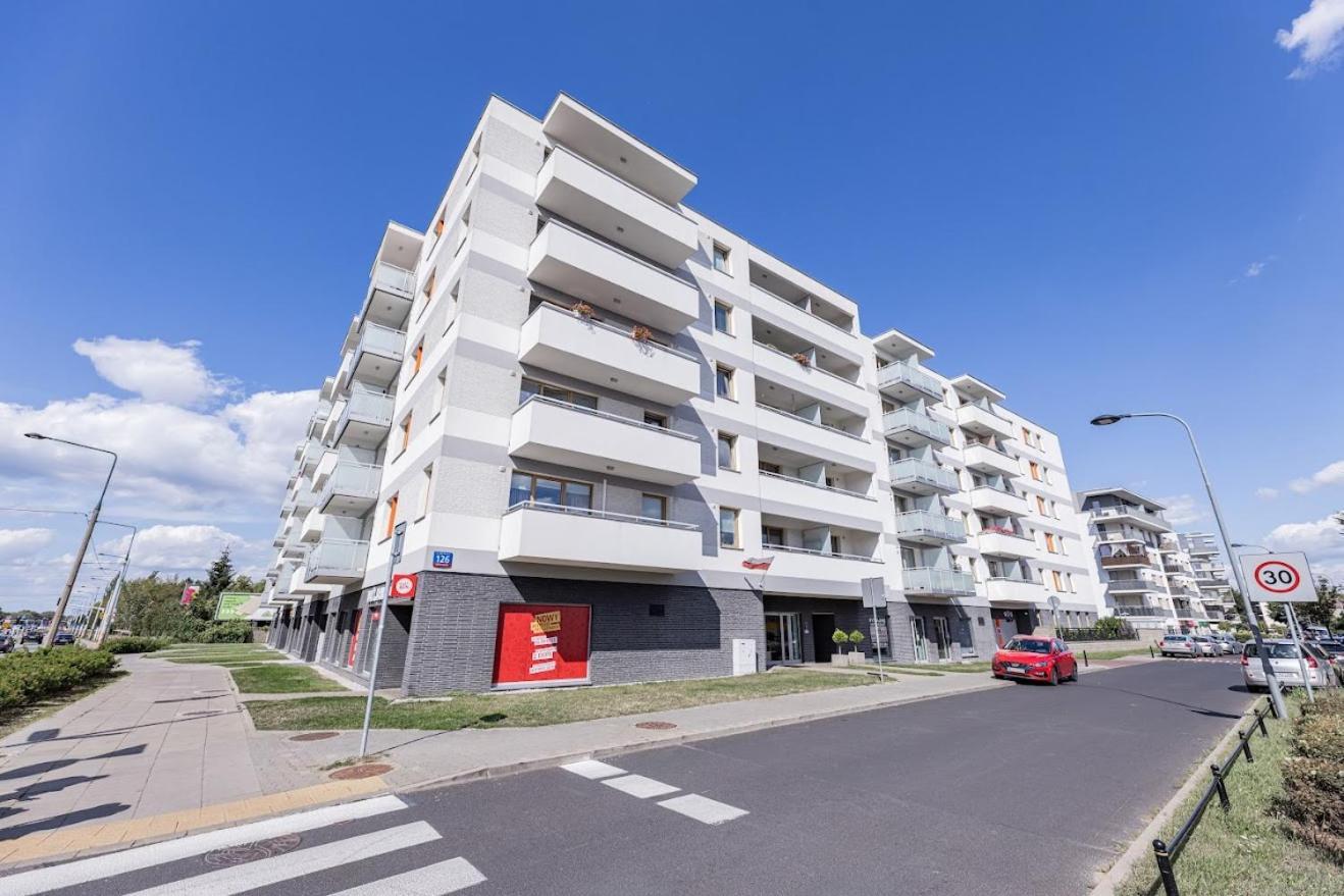 Fajny Apartament Z Parkingiem, Obok Metra. Warsaw Exterior photo